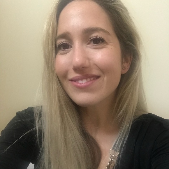 Meet your Posher, Stefania - Picture 1 of 1